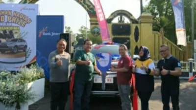 Nasabah Bank Jateng Blora raih hadiah Mobil Pajero